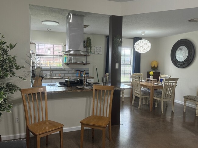 Photo - 1139 Christy Dr