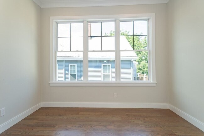 Photo - 3247 Washington St Unidad #3