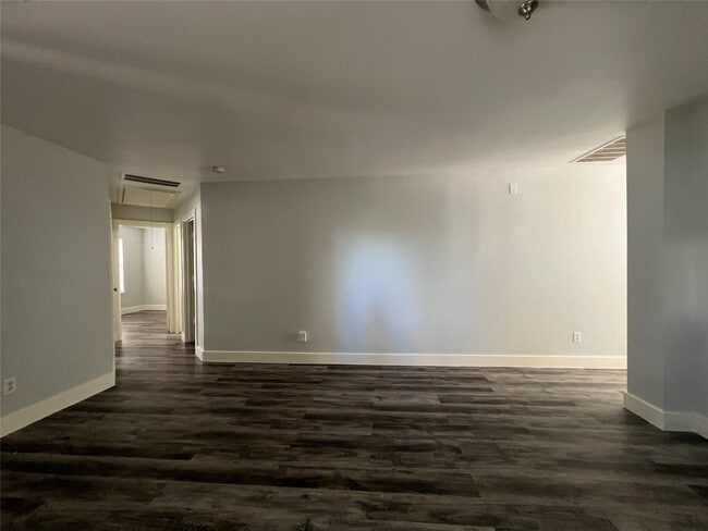 Photo - 11956 Chanteloup Dr