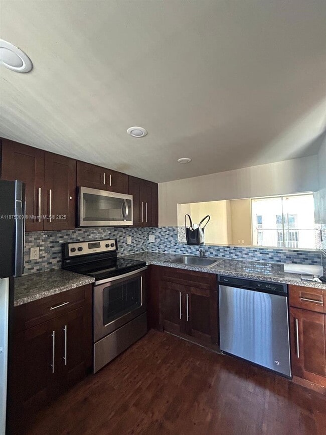 Building Photo - 19741 SW 114th Ave Unit 361 Rental