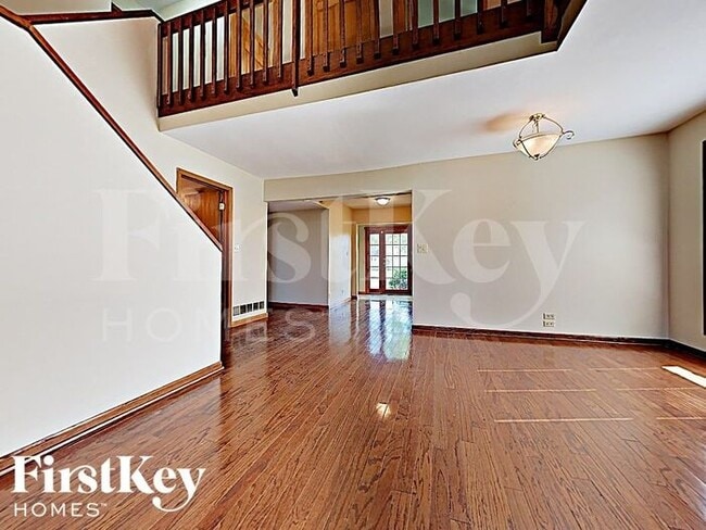 Photo - 2615 Moss Ln