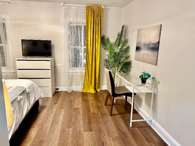 Photo - 115 Penn St Unit 3