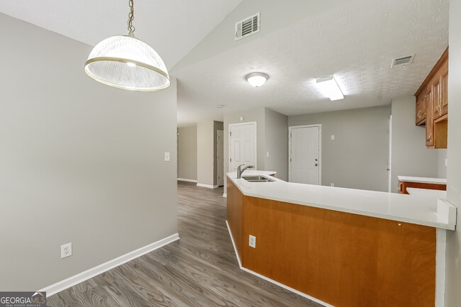 Photo - 165 Nowell Dr