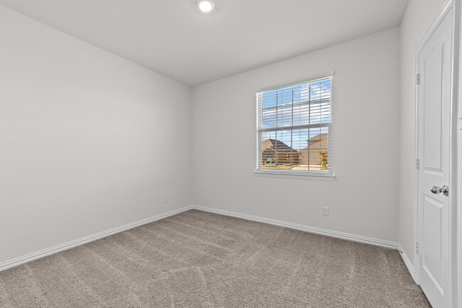 Photo - 105 Copper Switch Dr