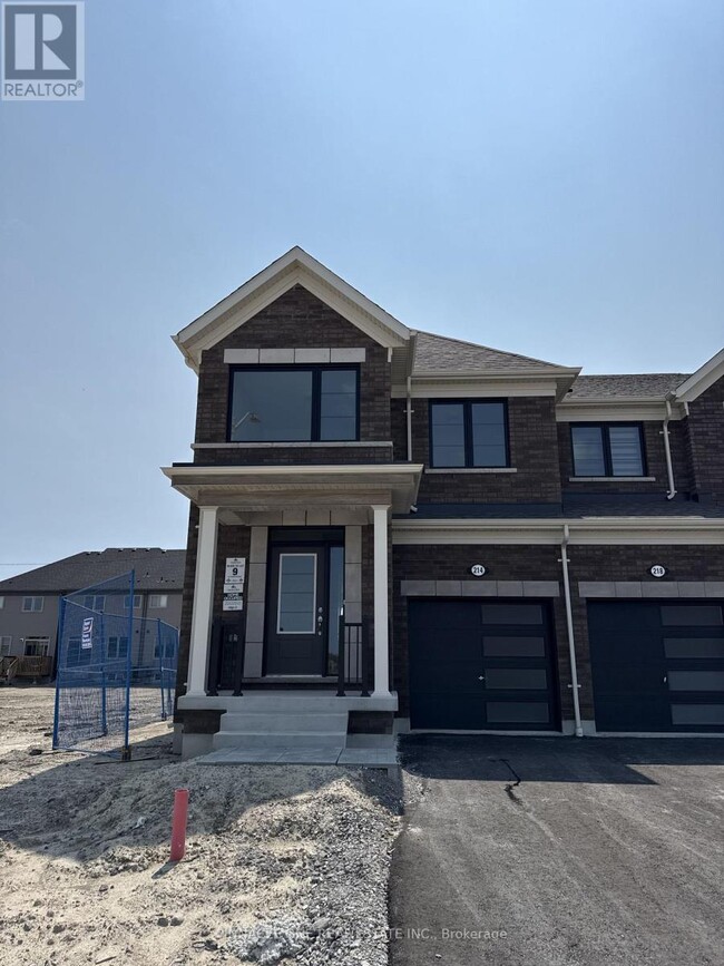 Photo - 214 Stinson Cres