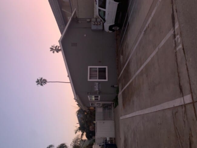136 Elder Ave