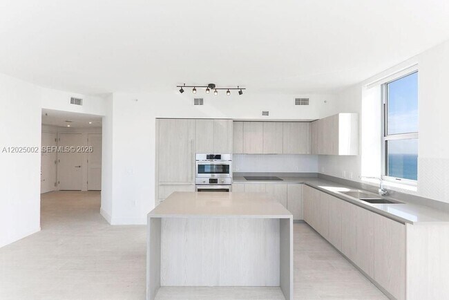 Photo - 4010 S Ocean Dr Unidad t3509