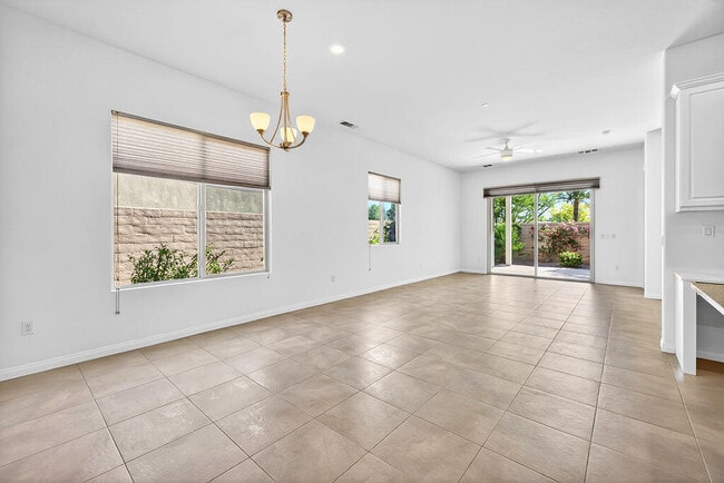 Photo - 81344 Corte Compras