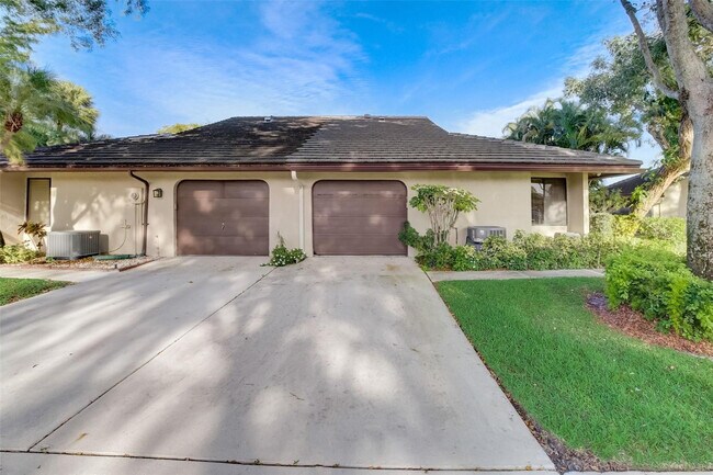 Photo - 5051 Pine Dr