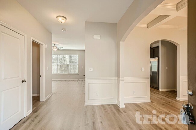 Photo - 4059 Tarnwood Pl