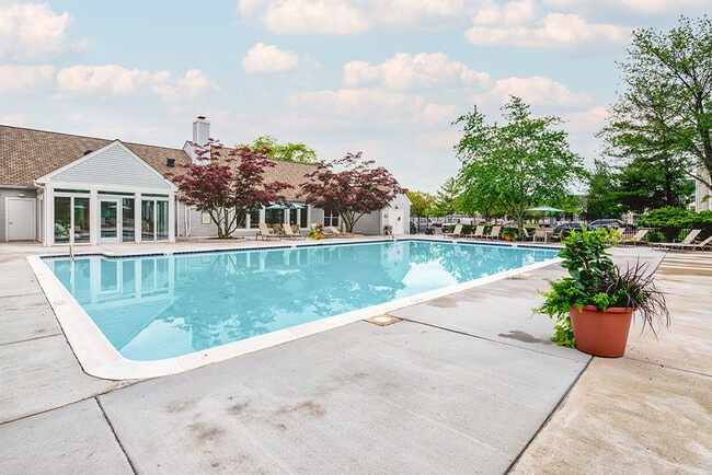 Ravens Crest apartments — community photo