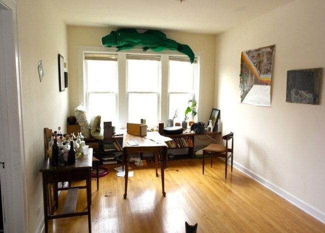 Building Photo - 3700 W. Cornelia