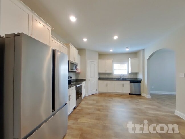 Photo - 1324 Black Oak Cir