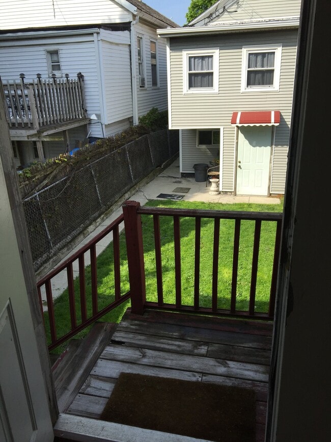 Photo - 2823 S Loomis St
