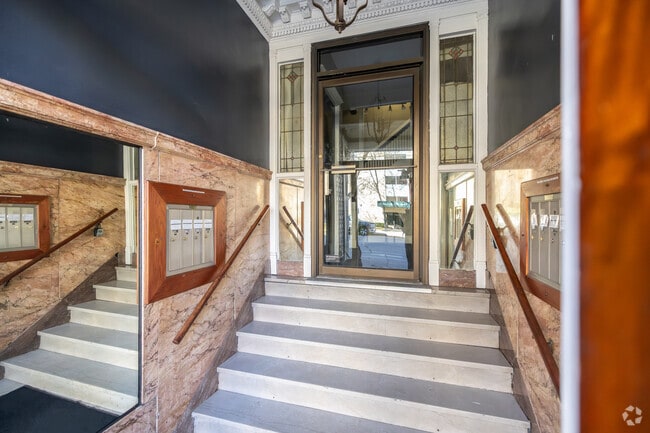 Photo - Pasadena Apartments