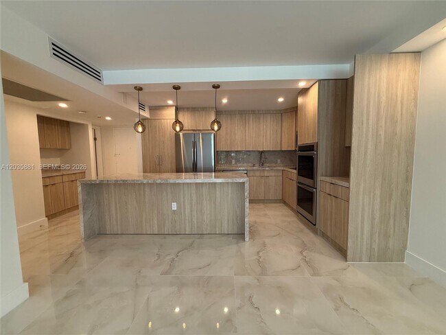 Photo - 19390 Collins Ave Unidad 224