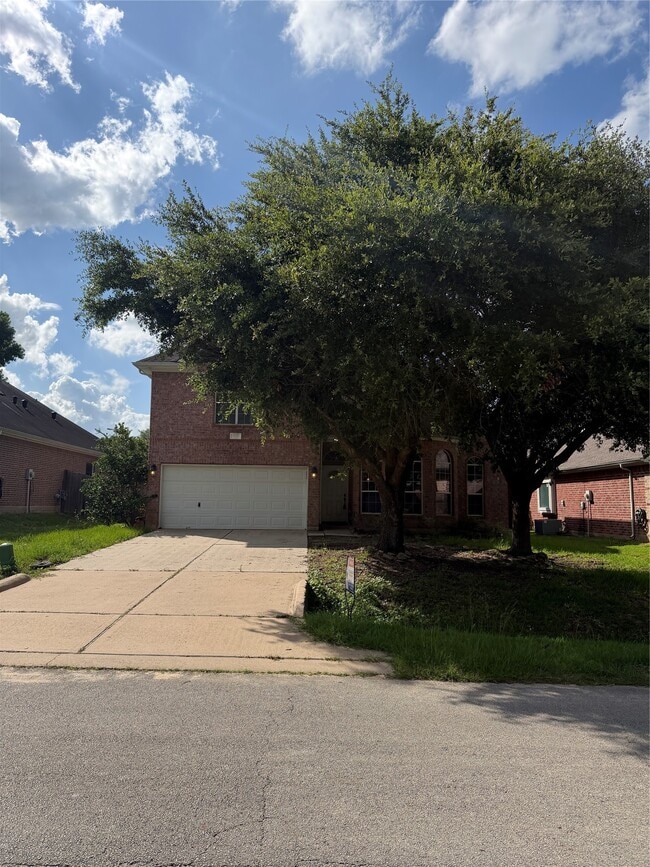 Photo - 9210 Hidden Lake E Dr