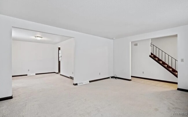 Photo - 313 Kaymar Dr