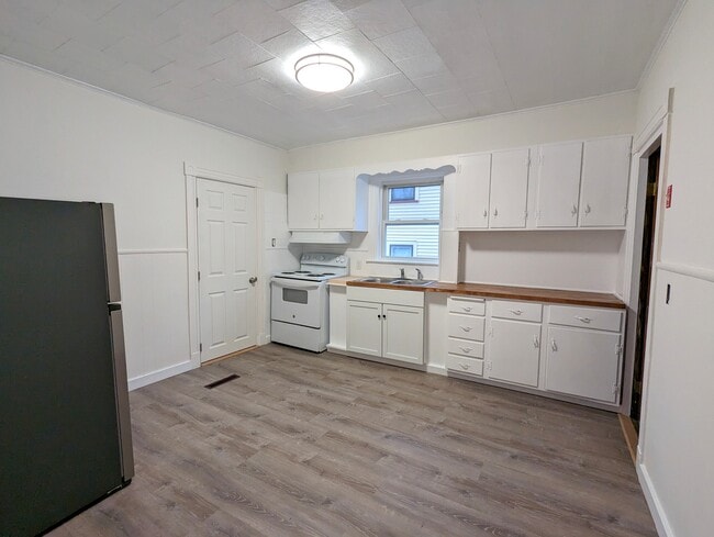 Photo - 87 Marshall St Unit 1