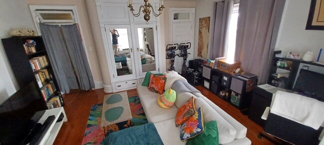 living room furnished - 1720 Memorial Ave Unit Three