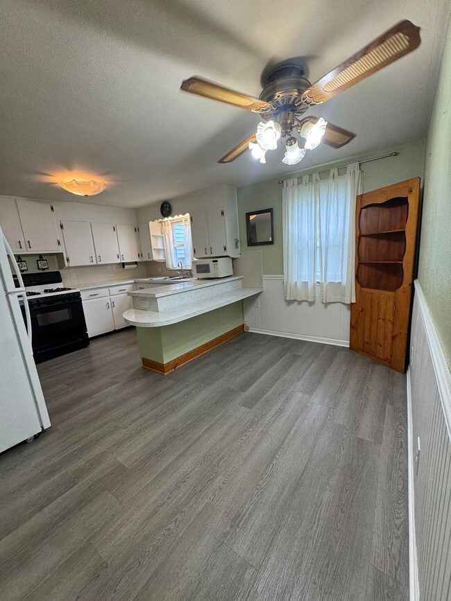 Photo - 2600 Harrison Ave