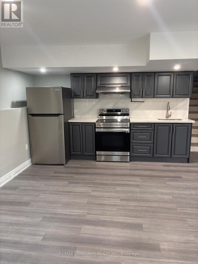 Photo - 802 Cedarvale Dr