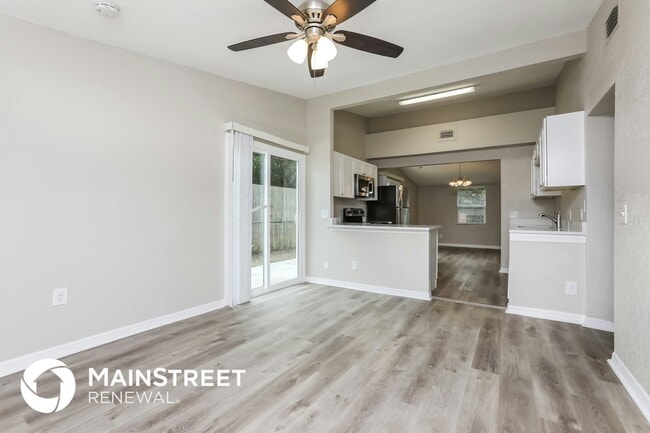 Photo - 2428 S Maple Ave