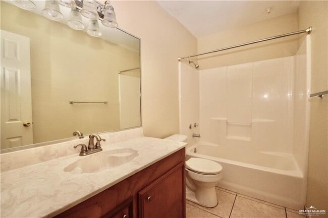 Photo - 6 Norma Ln Unit 4