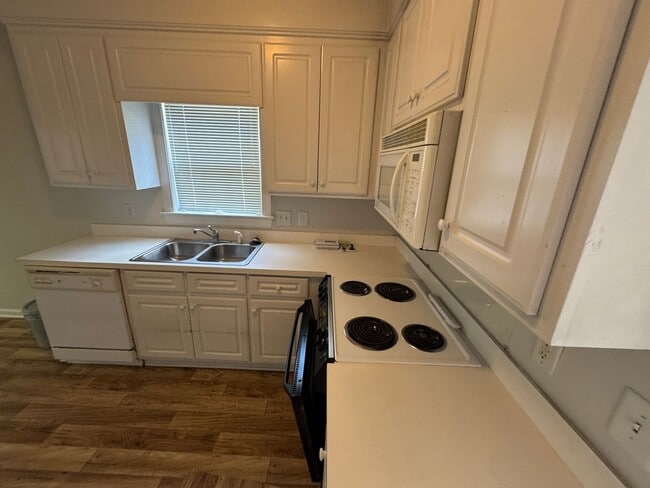 Photo - Deerchase 1141-1143 Unit 1141 Deerchase Dr.