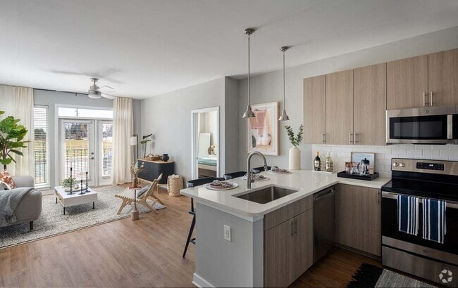 Building Photo - Alta Davis Rental