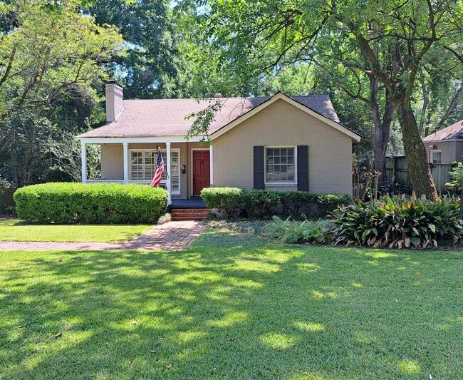 3243 Wellington Rd