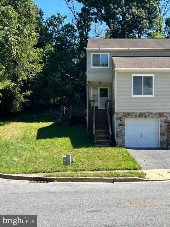 Building Photo - 319 Lynley Ln Rental