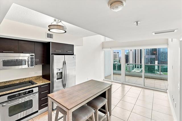 Photo - 41 SE 5th St Unit 1908-ML A12076108