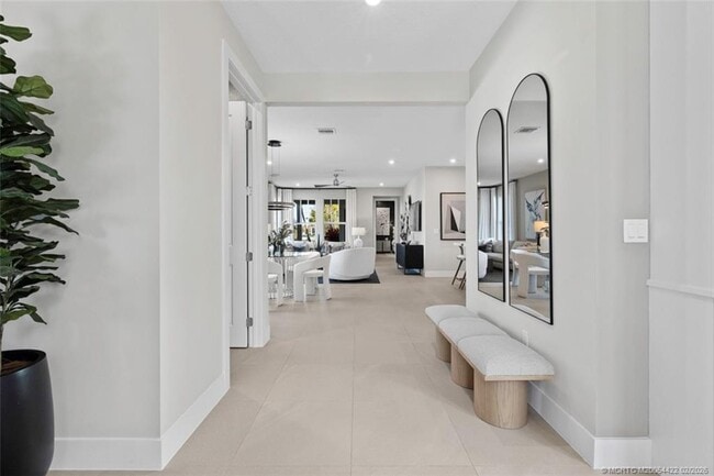 Photo - 823 SW Pr Ave