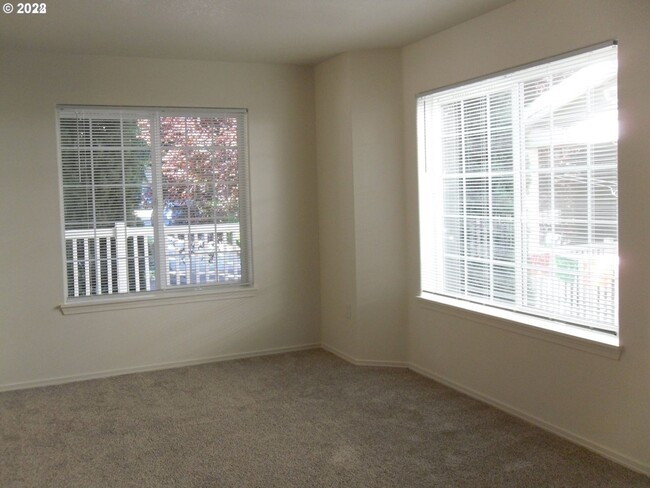 Photo - SEE LISTING for SPECIALS - Recently Refres... Unit 11865