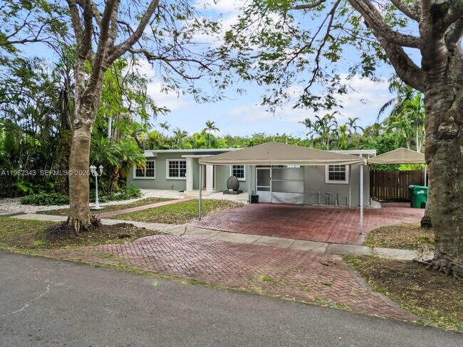 Photo - 5940 SW 47th St