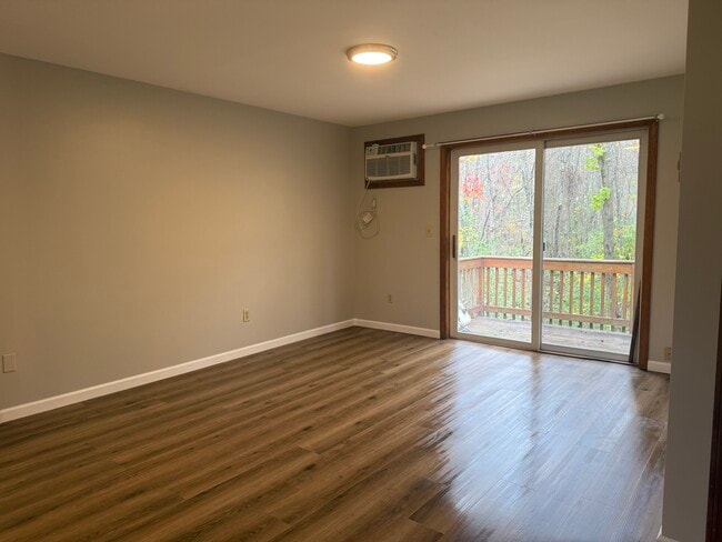 Photo - 1478 Stafford Rd Unit A