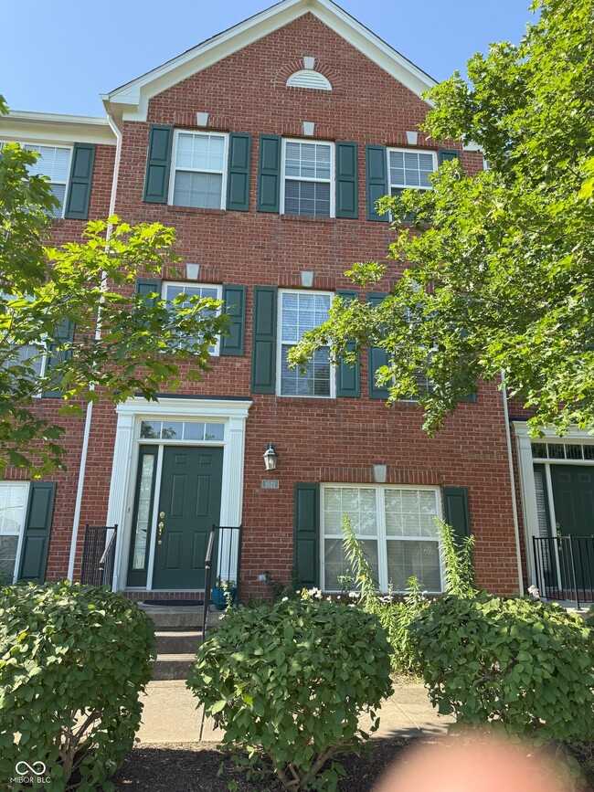 Building Photo - 3522 Golden Gate Dr N Rental