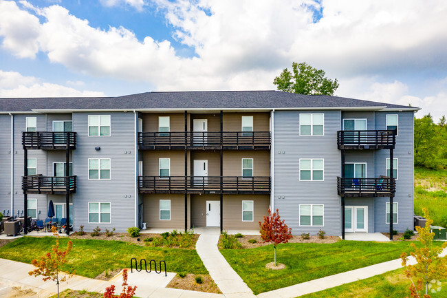 Building Photo - Aspen Grove Rental