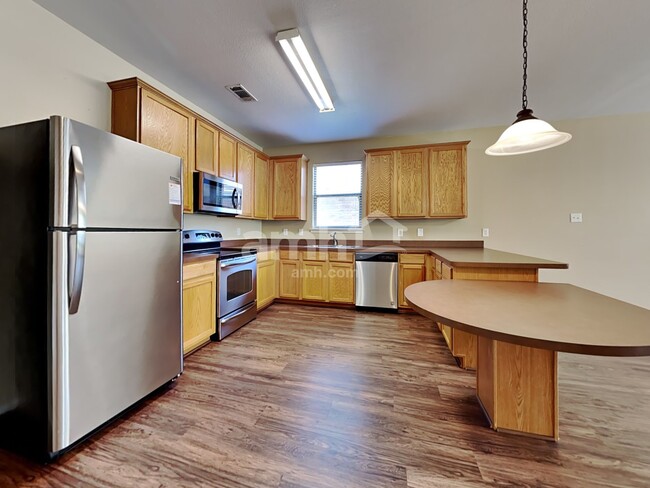 Photo - 2847 Park Springs Dr