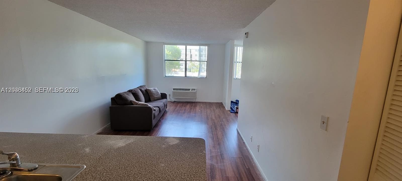 Photo - 2401 Riverside Dr Unidad 209-B