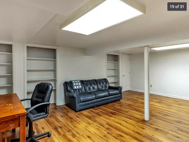 living room/den - 2105 Bambacus Rd Unit Lower Apt