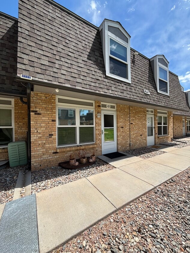 Photo - 1547 S Owens St (Lakewood, CO)