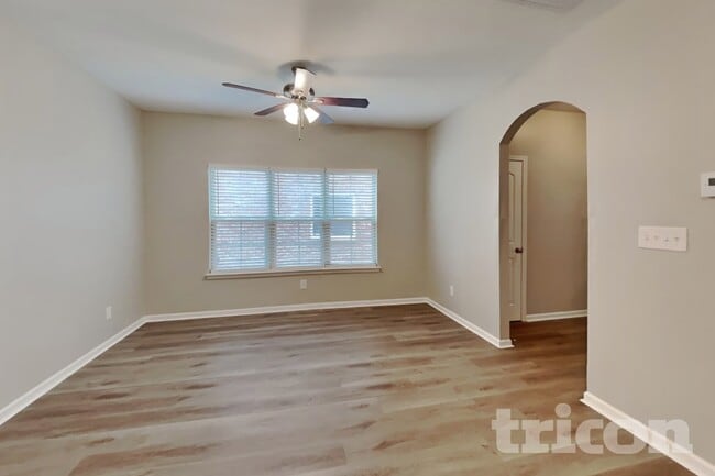 Photo - 2153 Cason Ln