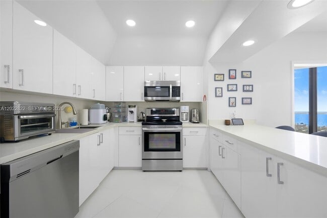 Photo - 20281 E Country Club Dr Unit 2310