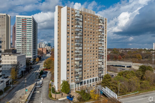 Photo - Landmark Condominiums