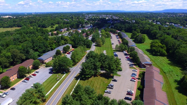Londontowne & Robinwood Apartments