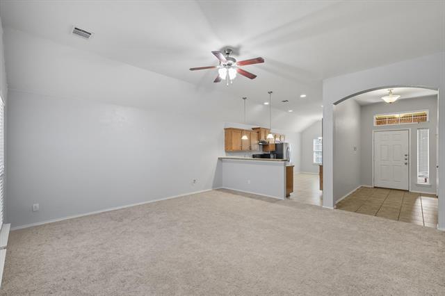 Photo - 512 Crescent Creek Ln