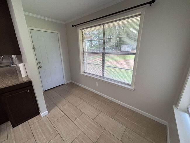 Photo - Available now FOR RENT in Dothan, AL!!