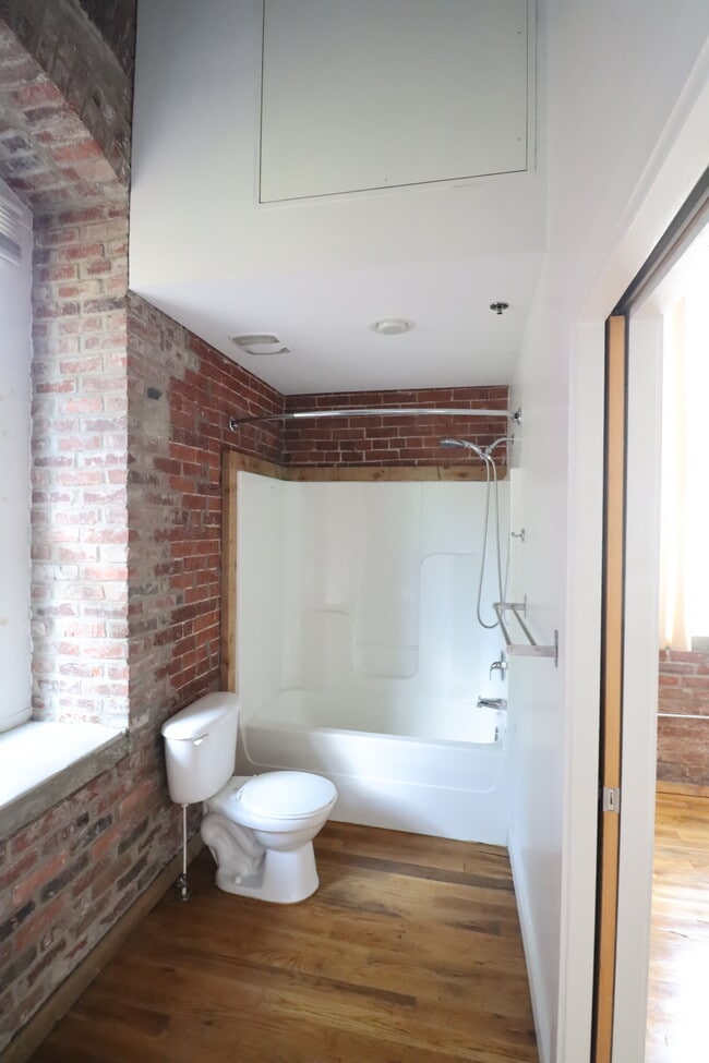 Photo - 1350 Rosa L Parks Blvd Unidad U246 Werthan Luxury Lofts